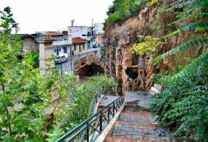 Les grottes, de la révélation à la création ibn khaldoun, cervantès et l’Algérie... !