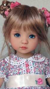 une véritable poupée