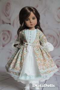 une véritable poupée