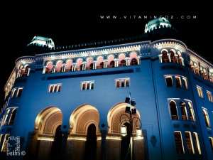 Nouvel éclairage de la Grande poste d'Alger