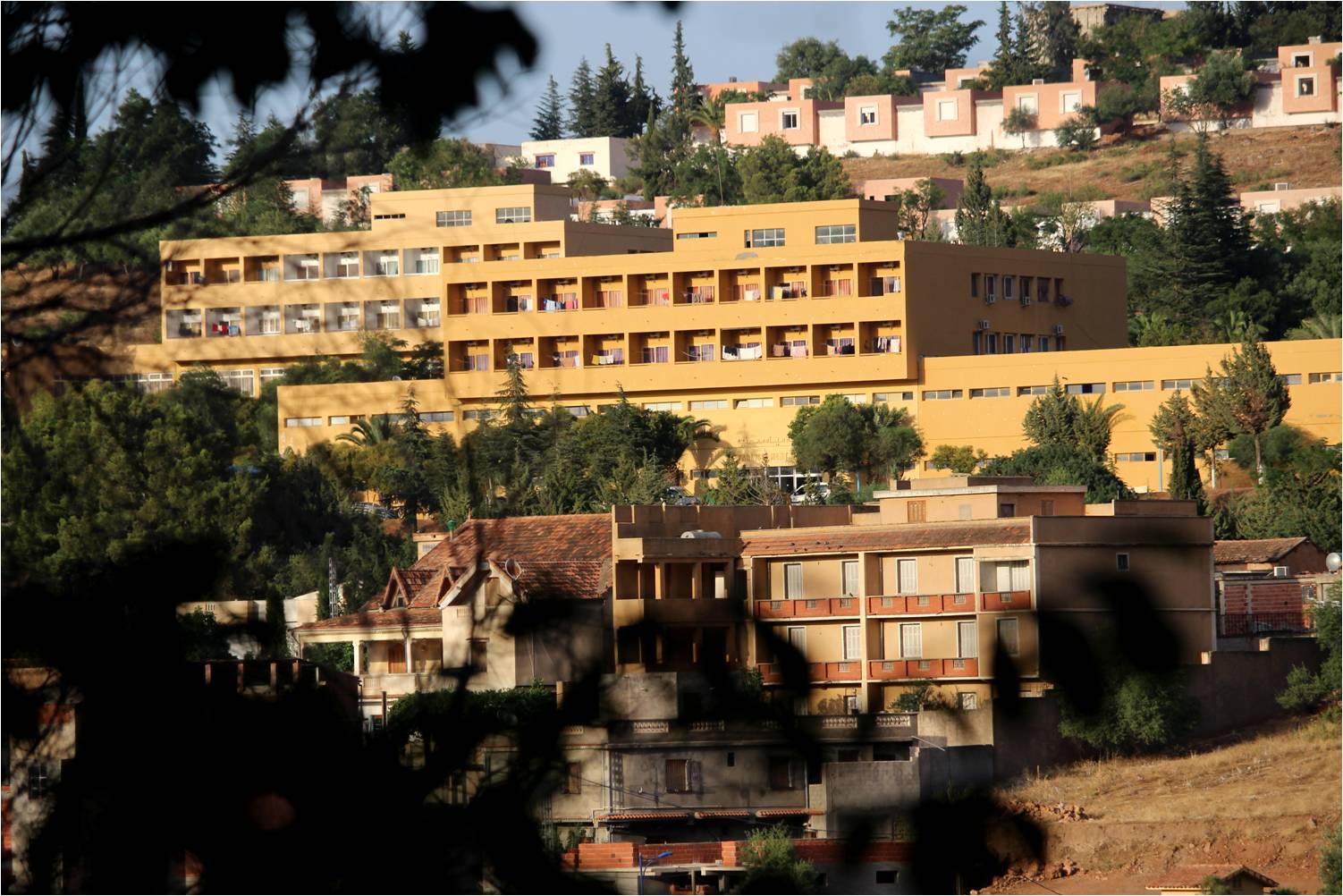 المركب المعدني بلدية حمام قرقور