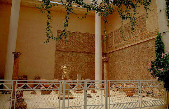 Restauration de Mosaïques... !