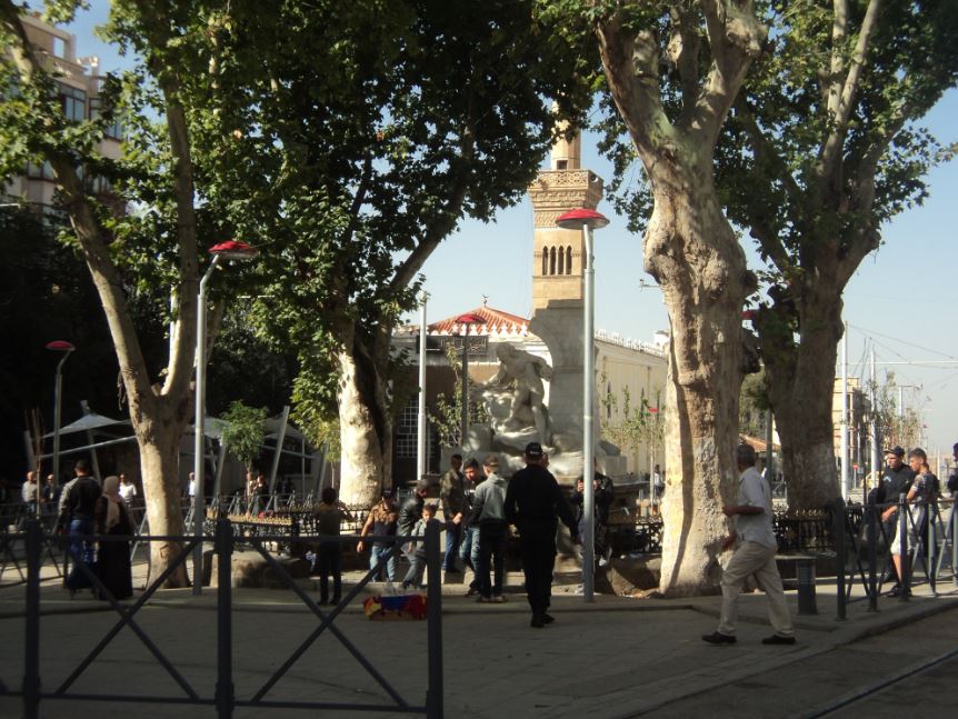 Sétif rénové - Ain Fouara et la mosquée El Atik