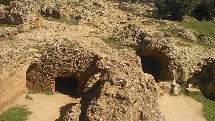 Les grottes, de la révélation à la création ibn khaldoun, cervantès et l’Algérie... !