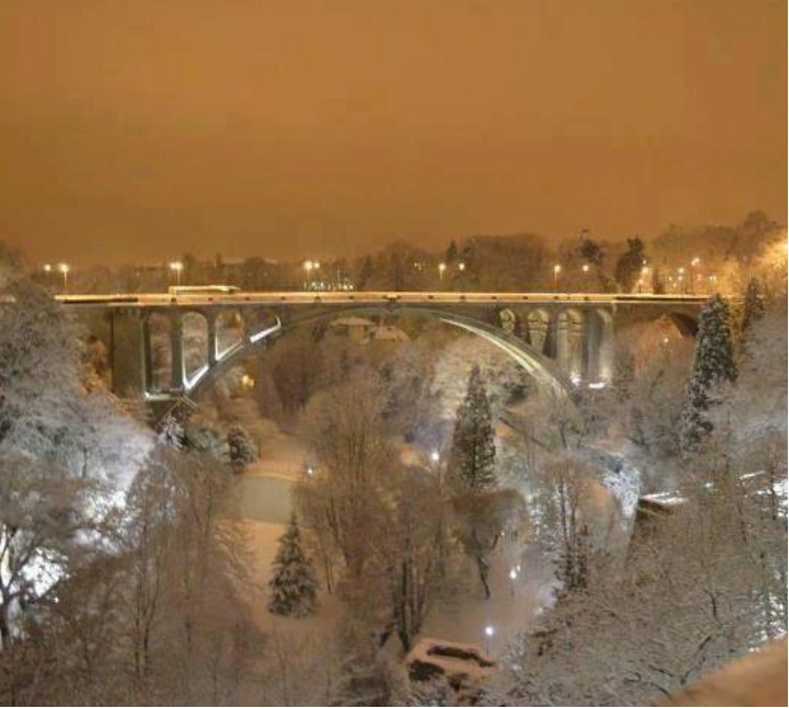 Constantine sous la neige