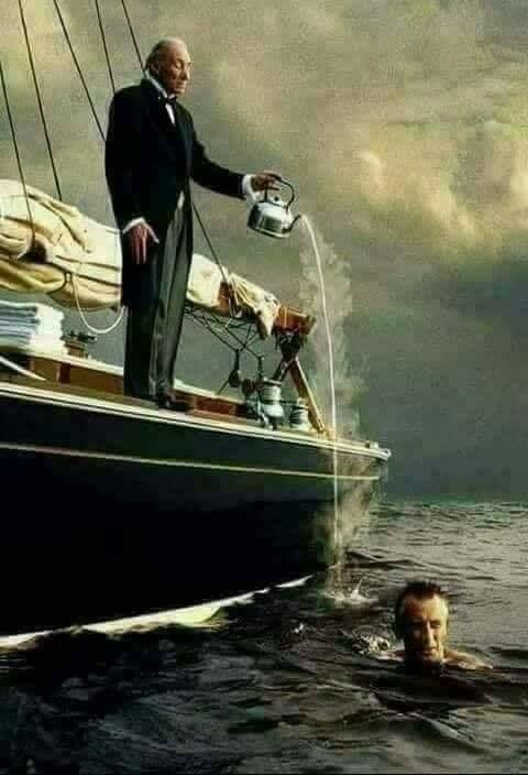 ...فالبعض هكذا يتظاهر !!!