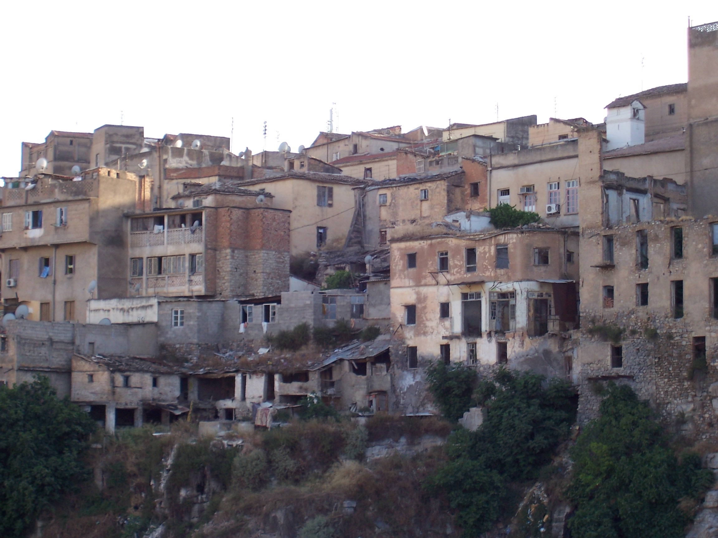 Constantine entre le passé et le présent