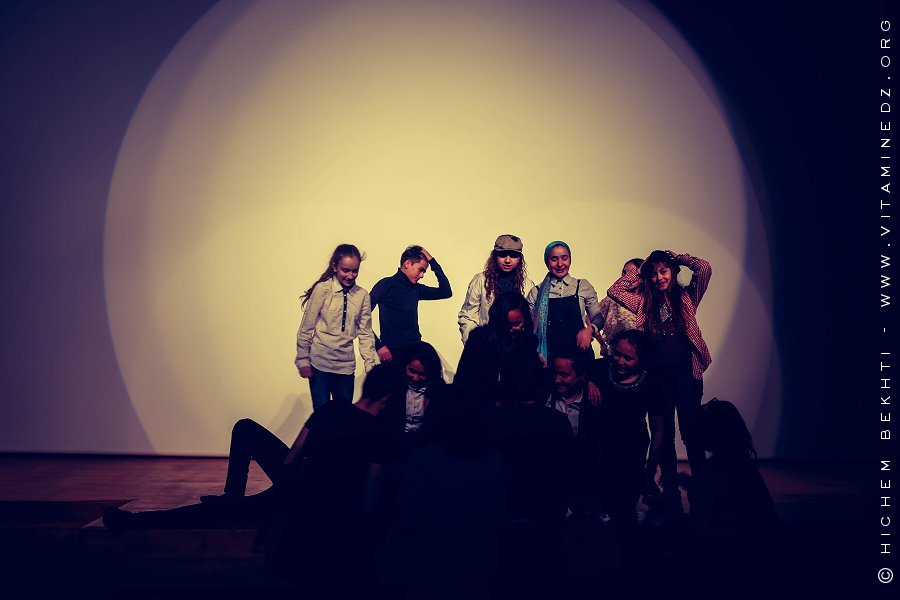 Performance artistiDerb Cinéma , le #cineclub de #Tlemcen