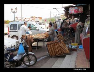 خبز متوفر بسوق ندرومة