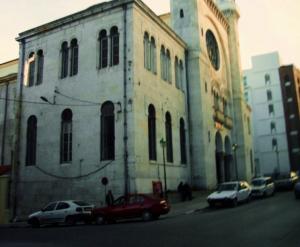 Mosquée et ses deux façades.