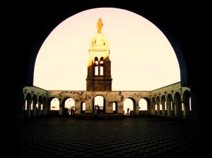 Lumière sur la Sainte