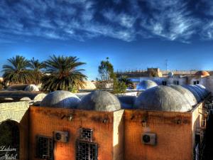 مدينة الف قبة وقبة