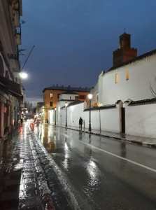 تلمسان ليلا اثناء هطول المطر