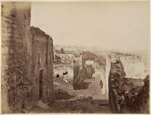 Une rue d'El-Eubbab avec panorama de Tlemcen (Photo rare)