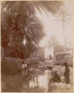 [Dans le Vieux-Biskra : enfants] (Photo rare)