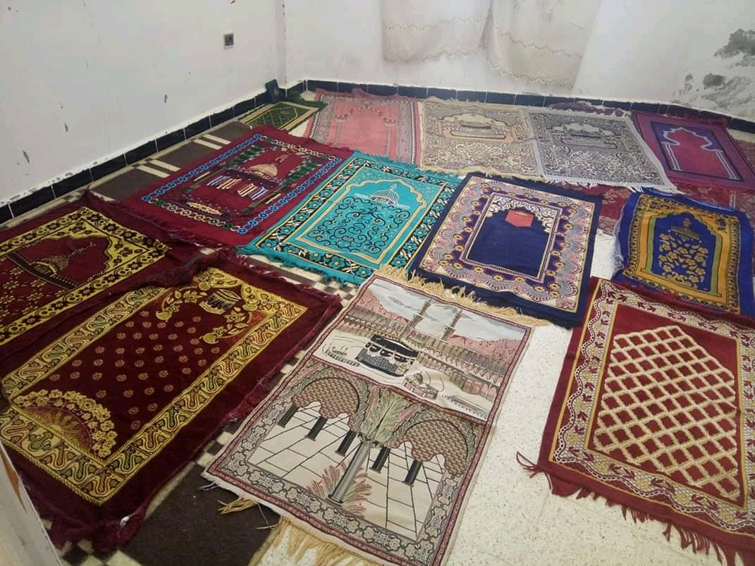 تخصيص مكان للصلاة في إقامة بسوق اهراس