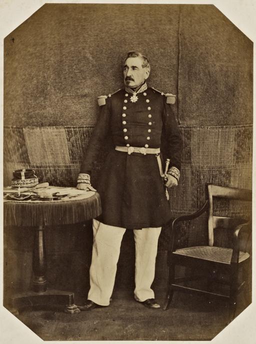 Le général de division Montauban, commandant la province d'Oran (Photo rare)