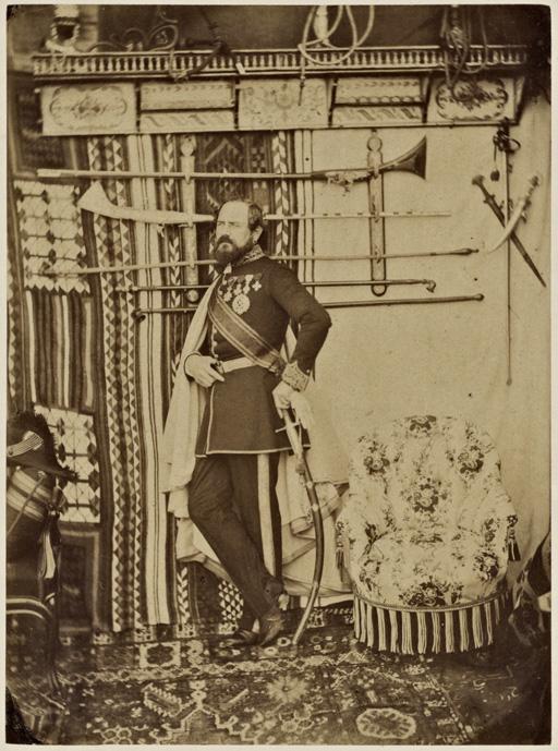 M. Léon Roche, consul général de Tunis (Photo rare)