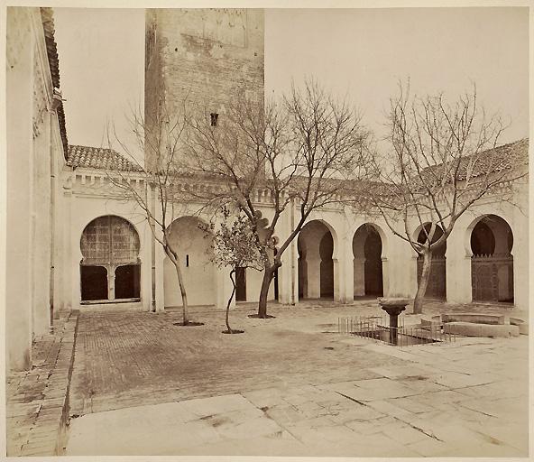 Tlemcen. Cour de la Grande mosquée (Photo rare)
