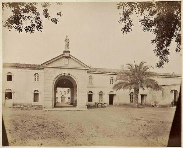 Couvent de Staouéli (1ère cour) (Photo rare)