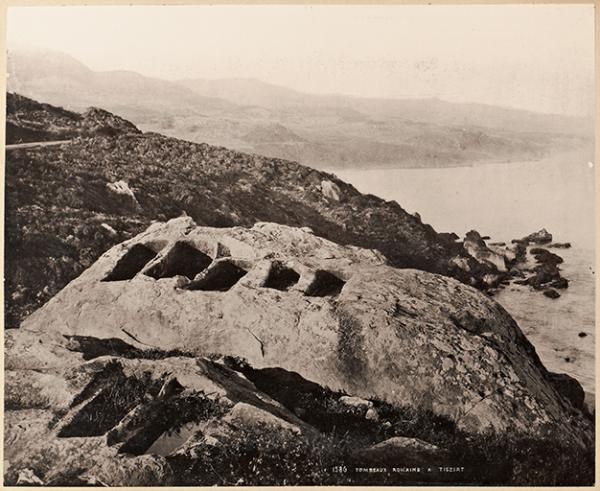 Tombeaux romains à Tigzier (Photo rare)