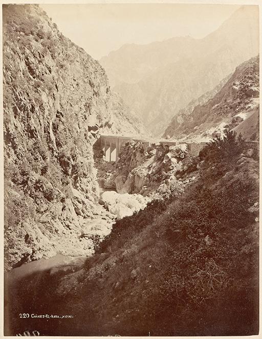 Chabet El Akra (Photo rare)