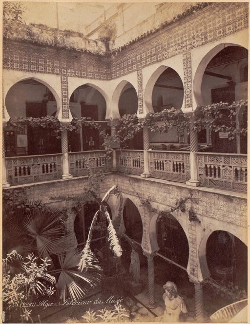 Alger. Interieur du musée (Photo rare)