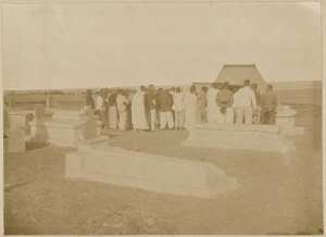 Bénédiction du cimetière (Photo rare)