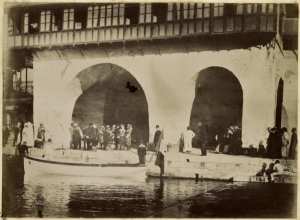 [Réception officielle d'un chef indigène peut-être un chef touareg ? à Bône?] (Photo rare)