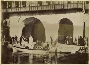 [Réception officielle d'un chef indigène peut-être un chef touareg ? à Bône?] (Photo rare)