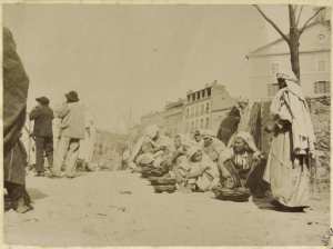 [Scène de rue : marchands à Bône ?] (Photo rare)