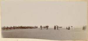 Revue pour remettre la croix de chevalier au Maréchal des logis Joly. Timimoun 1902 (Photo rare)