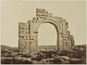 Ruines d'arcades de l'empereur Commode (Lambessa) (Photo rare)