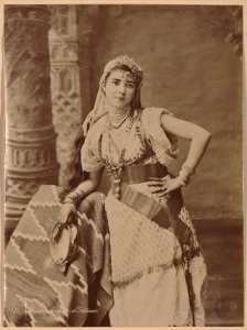Mauresque en tenue d'intérieur (Photo rare)