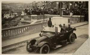 Dr Meyer et général Richard. Visite présidentielle à Alger (Photo rare)