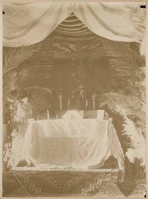 Timini. Messe du 22 mars (Photo rare)