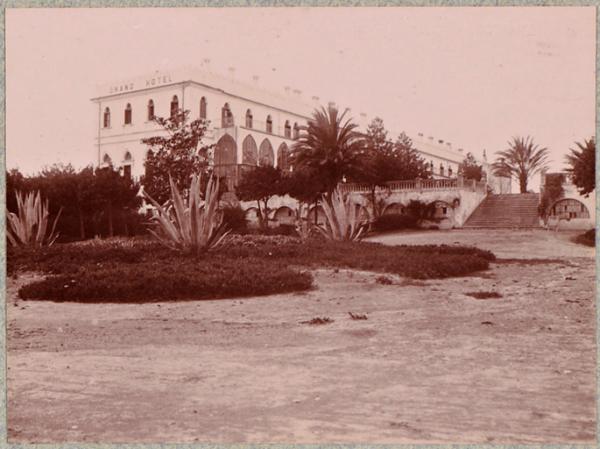 Hammam-Rirha. L'hôtel établissement vu par derrière (Photo rare)