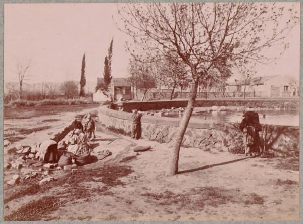Les Eaux-Chaudes. Autre source à un kilomètre de la précédente (Photo rare)