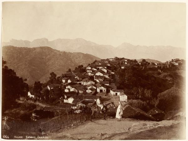 Village Djema Saaridj (Photo rare)