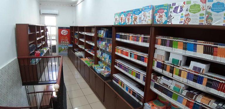 La librairie Abdelkader Alloula a ouvert ses portes il y a à peine quelques jours au boulevard Soumam #Oran... !