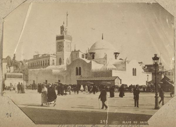 Place du gouvernement (Photo rare)