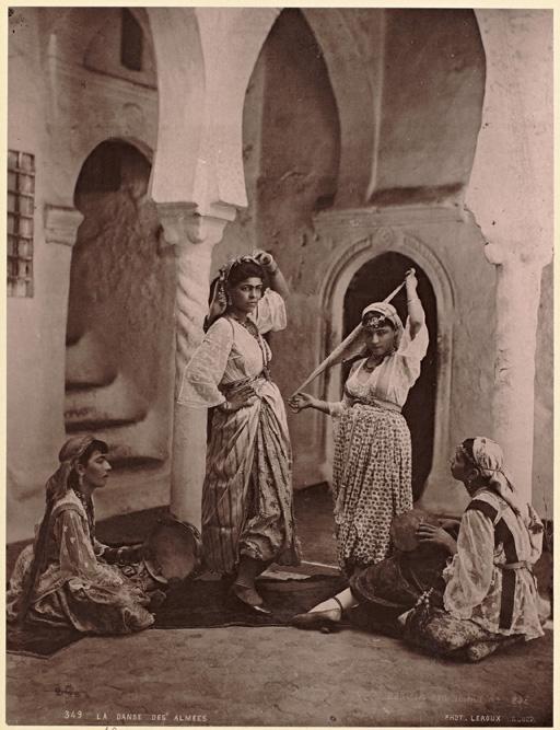 La danse des Almées (Photo rare)