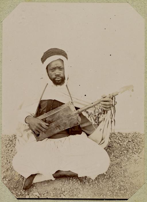 Algérie. Nègre chaouch du bureau arabe d'El Aricha (Photo rare)