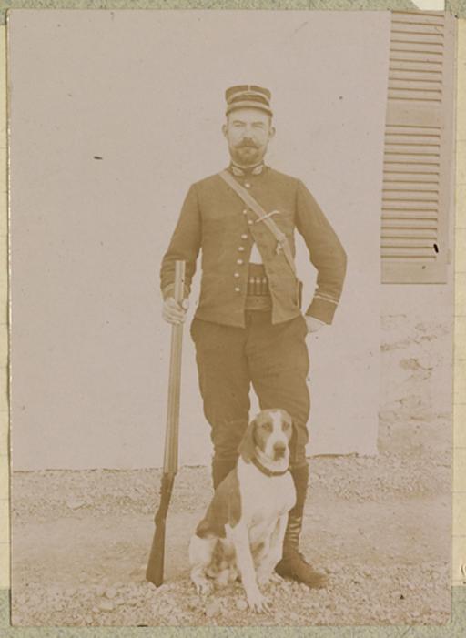 [Le médecin militaire Jules Meyer en poste à El Aricha] (Photo rare)
