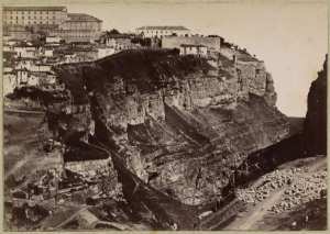 Constantine. La Kasbah - hauteur 300 m. au dessus du Rummel (Photo rare)