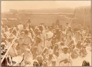 In-Rhar [Tidikelt ] après le combat [du 19 mars 1900]  (Photo rare)