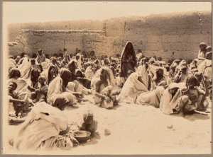 In-Rhar [Tidikelt ] après le bombardement [du 19 mars] (1900) (Photo rare)