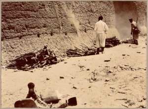 Après le combat d'In-Rhar. Les armes des vaincus [20 mars 1900] (Photo rare)