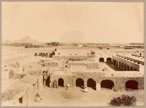 El Goléa. Le bordj [Point final de la colonne du Tidikelt du commandant d'Eu : séjour du 14 au 17 mai 1900?] (Photo rare)