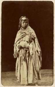 [Femme] (Photo rare)